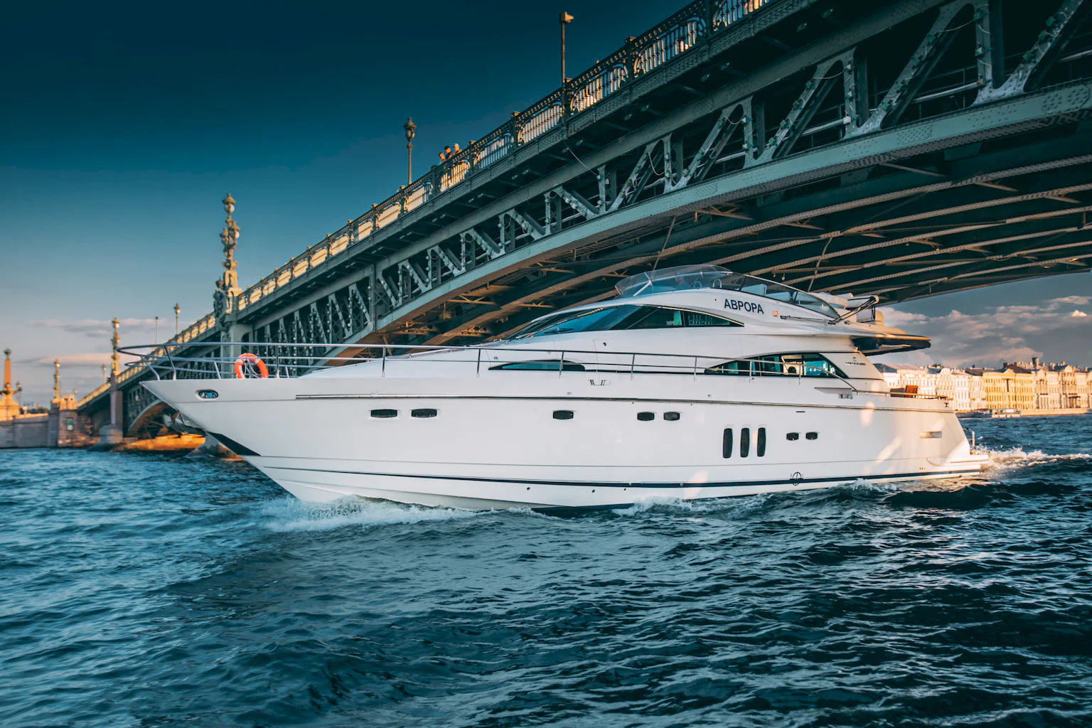 Fairline Squadron 68 (Аврора) image- 2